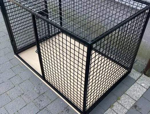 Solid Cage