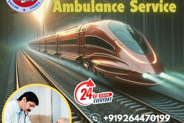 MPM Advanced Transit Allahabad provides a medical facility in its train ambulance with easy steps