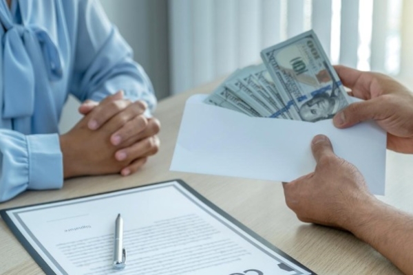 Short Term Loans Online: Request Assistance Immediately from a Helpful Lender